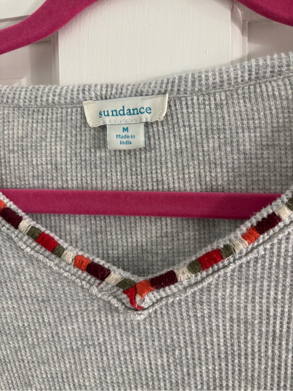 Sundance Embroidered Thermal Top Gray - Size Medium - Picture 3 of 8